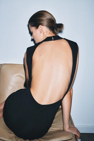 Платье с открытой спиной- Заказать в России