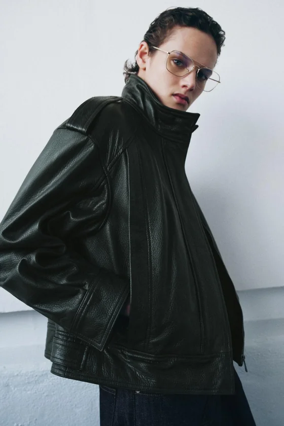 БОМБЕР ИЗ КОЖИ — коллекция Zara «ZW» 