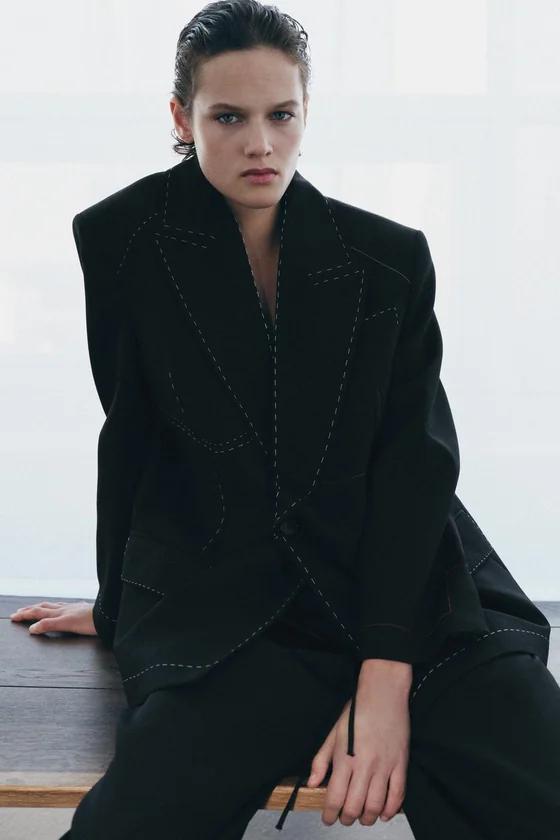 БЛЕЙЗЕР С КОНТРАСТНОЙ ОТСТРОЧКОЙ — , коллекция Zara «ZW»