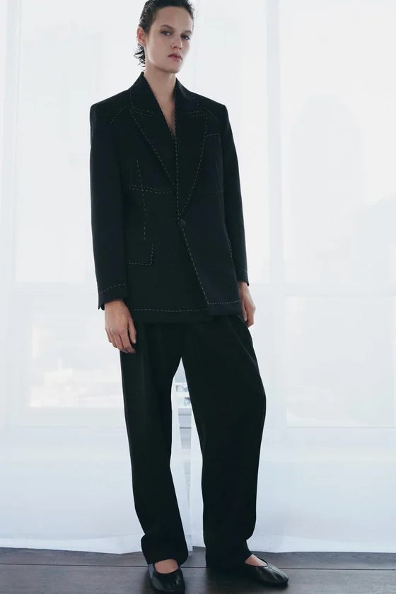 БЛЕЙЗЕР С КОНТРАСТНОЙ ОТСТРОЧКОЙ — , коллекция Zara «ZW»
