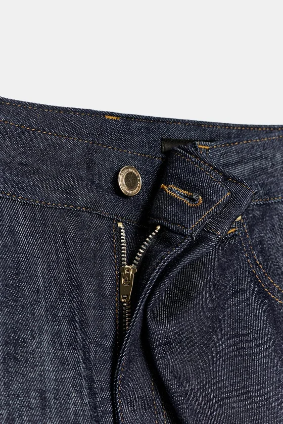 ДЖИНСЫ  СО СРЕДНЕЙ ПОСАДКОЙ И СКЛАДКАМИ — коллекция Zara «ZW»