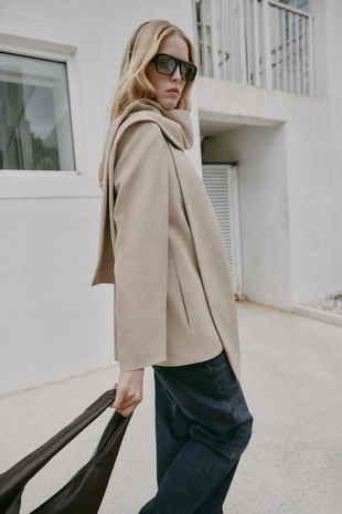 Блейзер с воротником-шарфом- Заказать в России