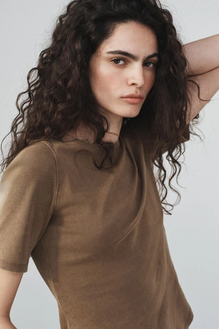 Футболка с эффектом потертости- Заказать в России