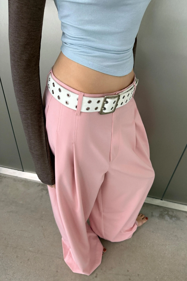 Брюки с линиями стрелок