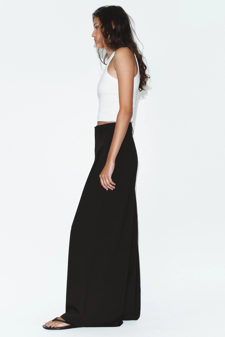 Брюки со складками