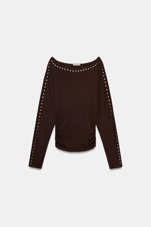 Футболка с длинными рукавами и заклепками- Заказать в России