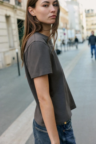 Хлопковая футболка в стиле рустик