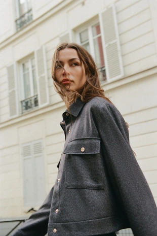 Куртка в елочку с карманами- Заказать в России