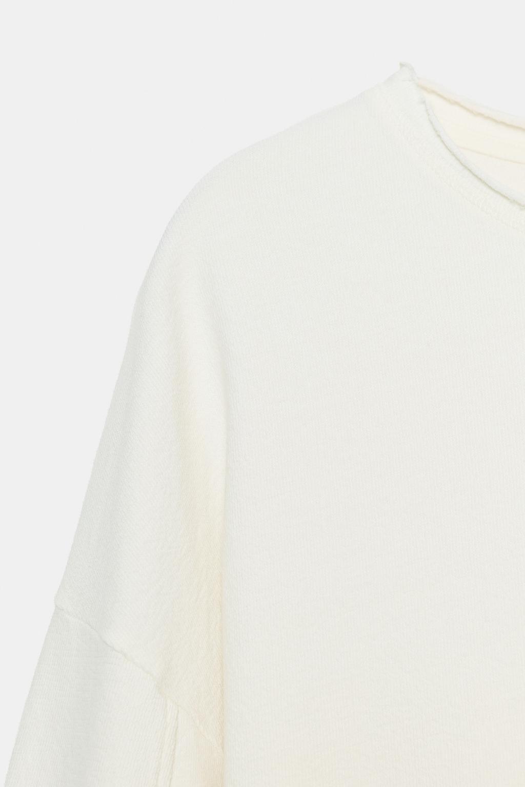 Футболка с длинным рукавом и текстурой