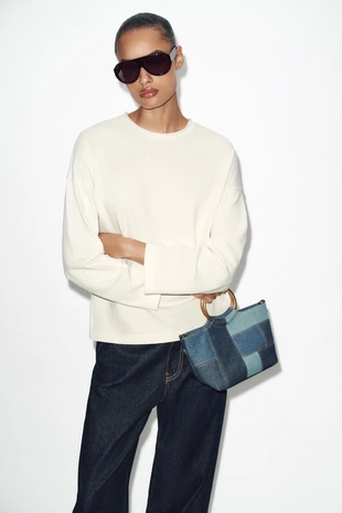 Футболка с длинным рукавом и текстурой- Заказать в России