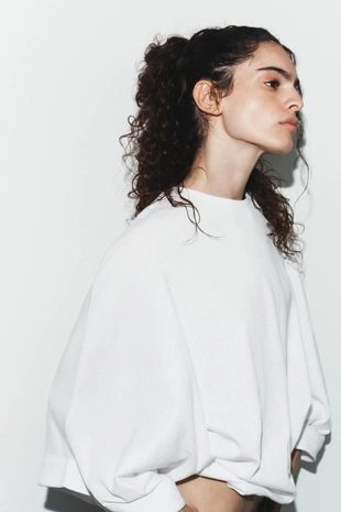 Свободная хлопковая футболка- Заказать в России