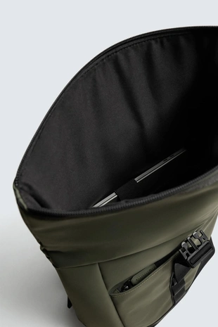 Прорезиненный рюкзак из высокотехнологичной ткани- Заказать в России