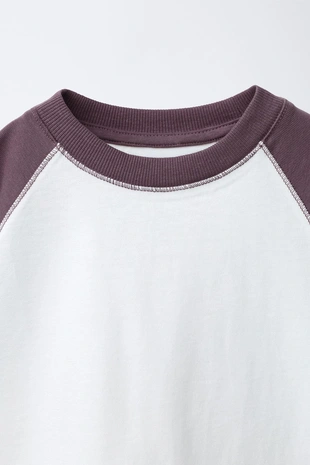 Футболка с рукавами реглан