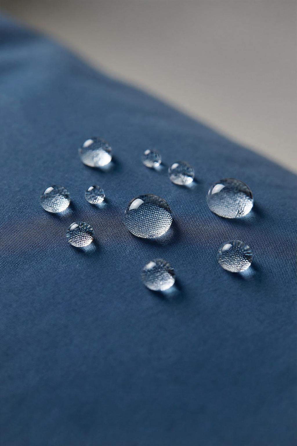 ДВУСТОРОННЯЯ НЕЙЛОНОВАЯ КУРТКА ИЗ ПОЛАРФЛИСА