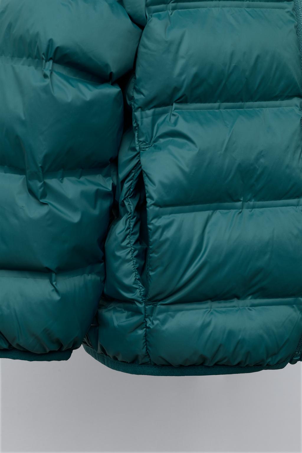 ЛЕГКАЯ НЕПРОМОКАЕМАЯ КУРТКА