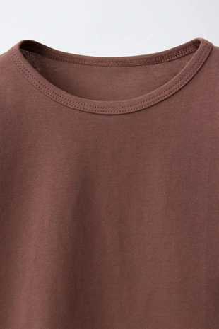 Однотонная футболка- Заказать в России