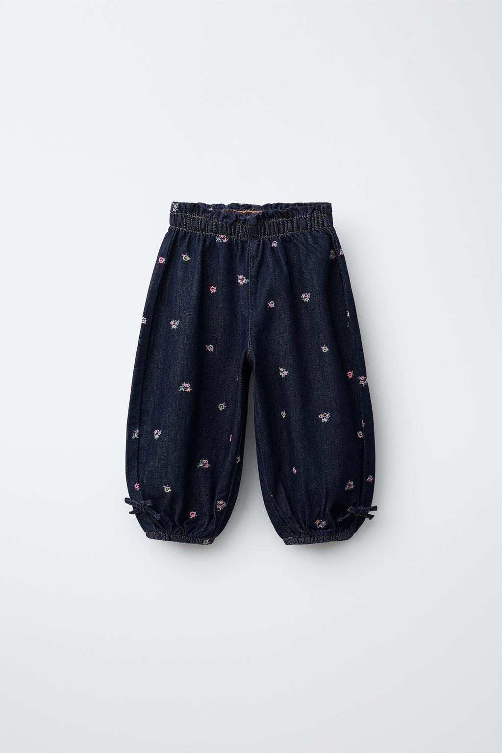 ДЖИНСЫ БОМБАЧО С ВЫШИТЫМИ ЦВЕТАМИ