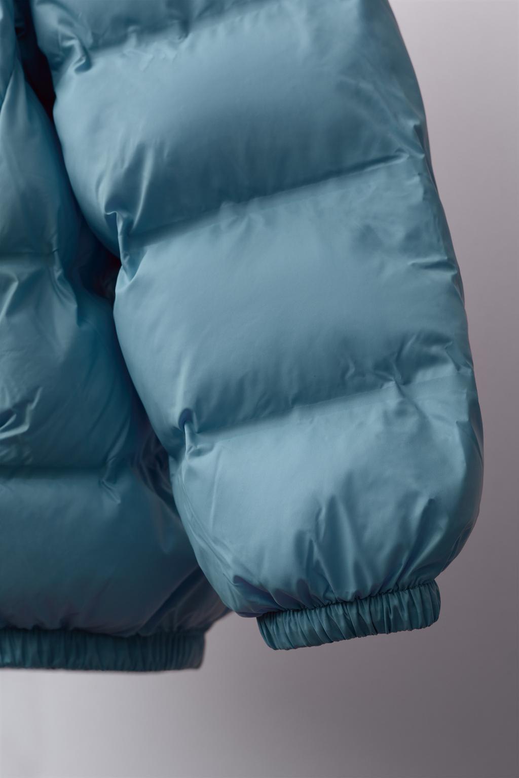 УЛЬТРАЛЕГКАЯ КУРТКА С КАПЮШОНОМ WATER REPELLENT