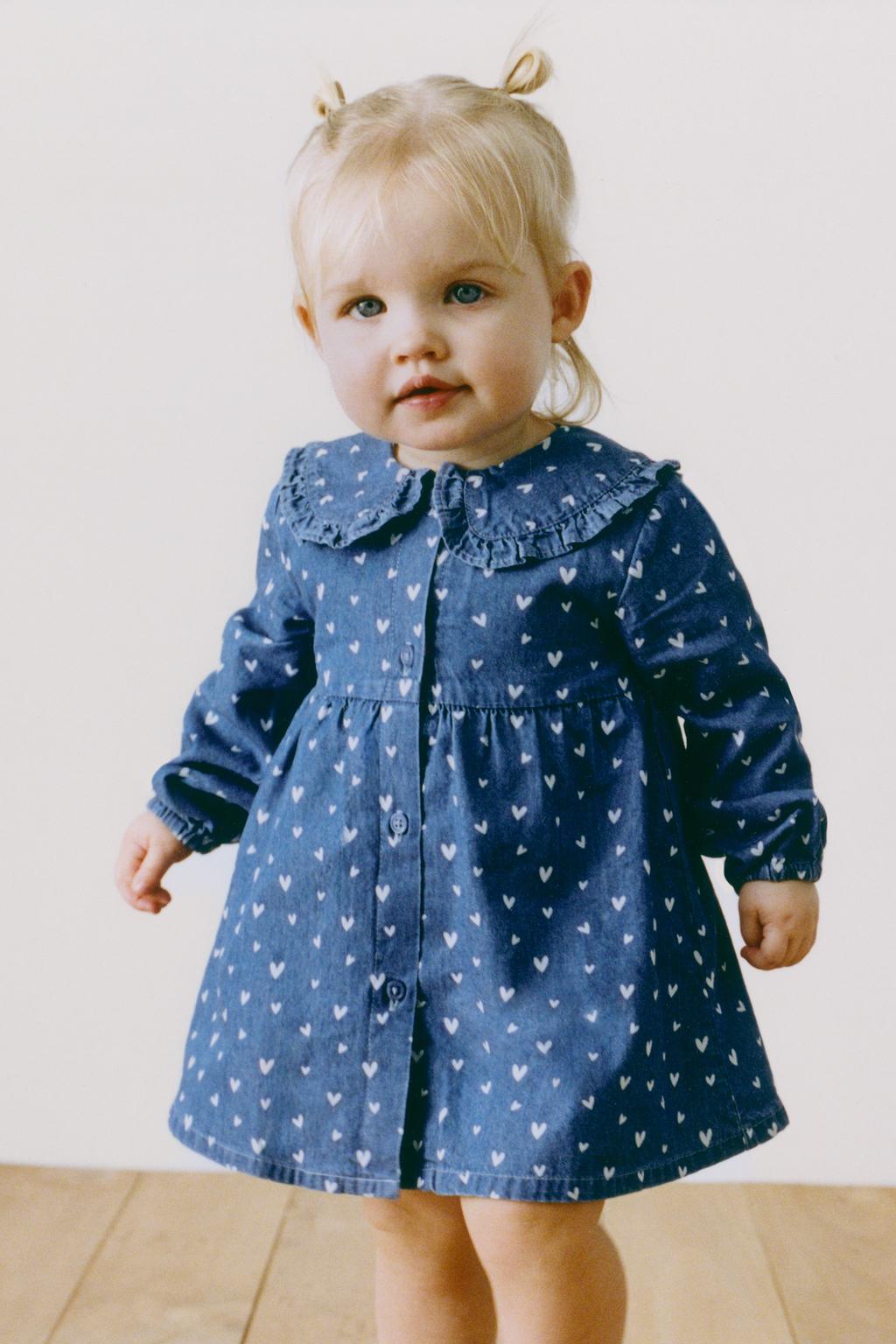 ПЛАТЬЕ И ДЖИНСОВЫЕ ТРУСЫ С СЕРДЕЧКАМИ