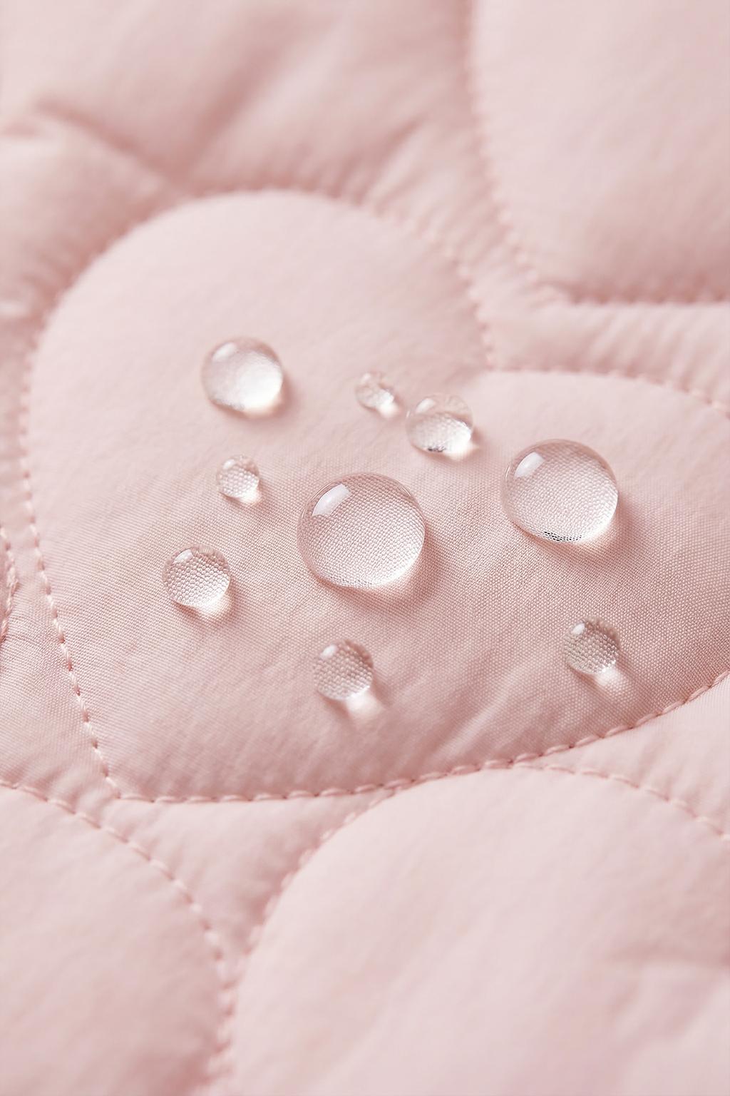 СТЕГАНАЯ КУРТКА С СЕРДЦАМИ WATER REPELLENT