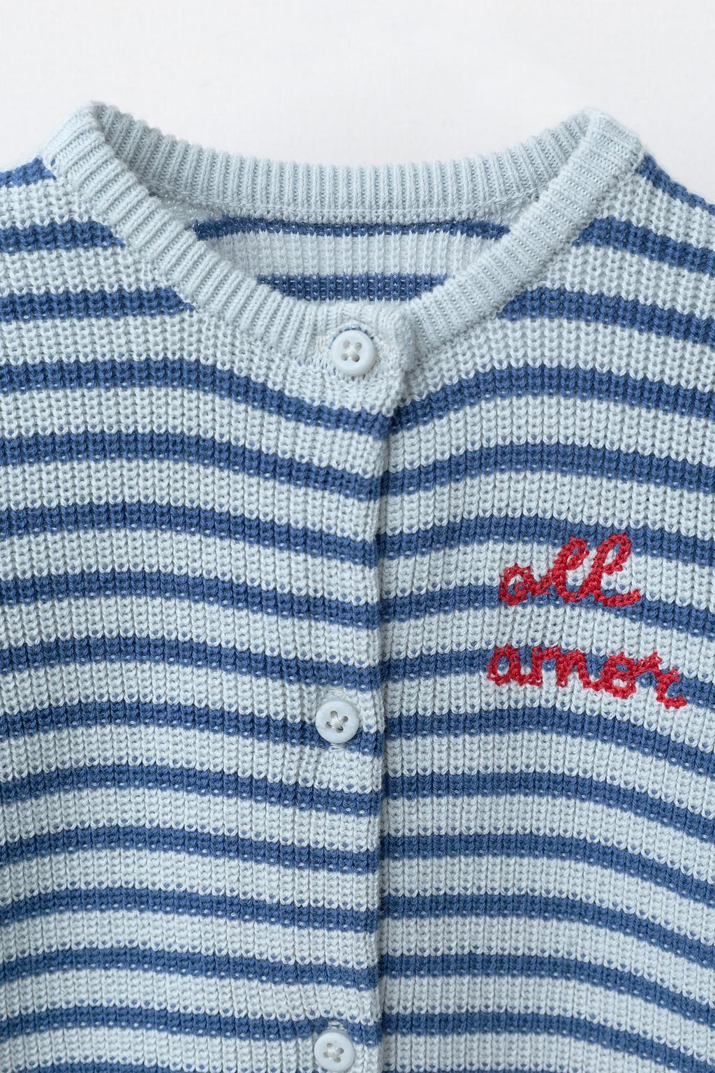 КОМБИНЕЗОН В ПОЛОСКУ С ВЫШИТОЙ НАДПИСЬЮ