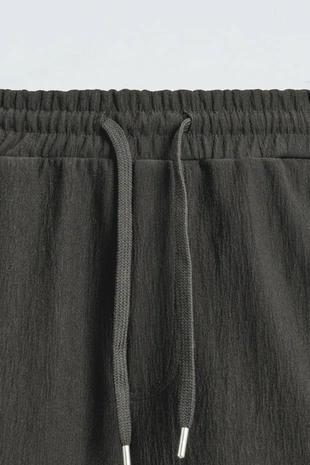 Шорты-джоггеры из рельефной ткани