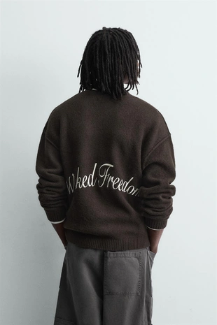 Жаккардовый свитер с надписью- Заказать в России