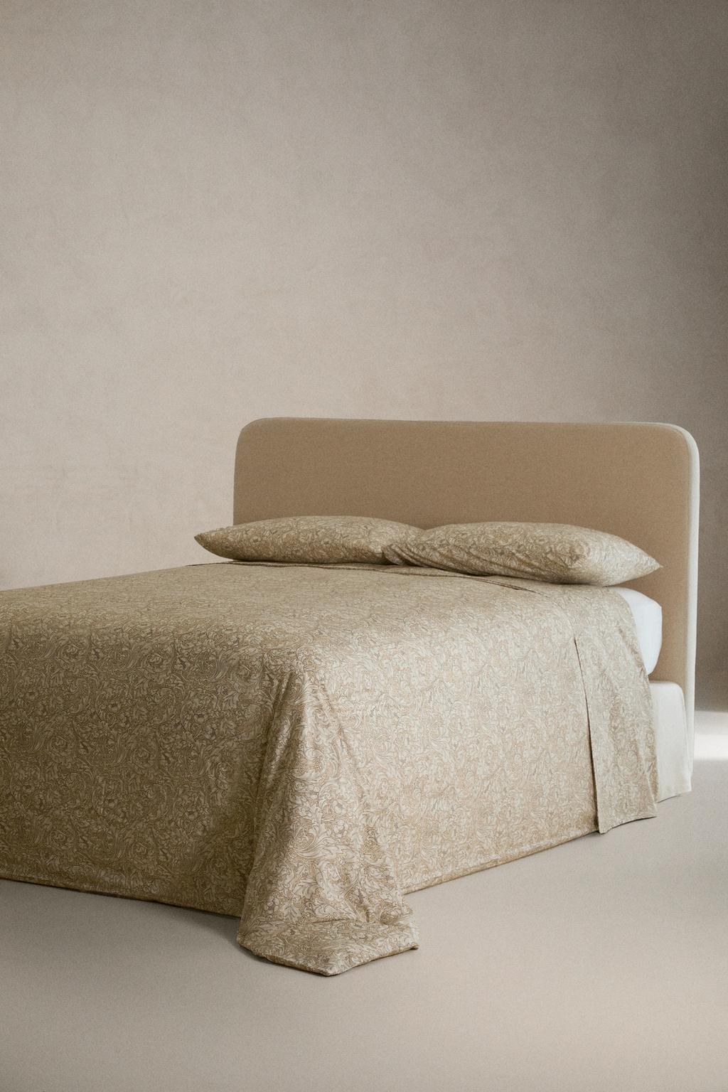 Простынь из хлопкового сатина с цветочным узором от morris & co.