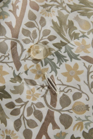 Покрывало из хлопка с сатиновой отделкой MORRIS & CO. LEAVES- Заказать в России