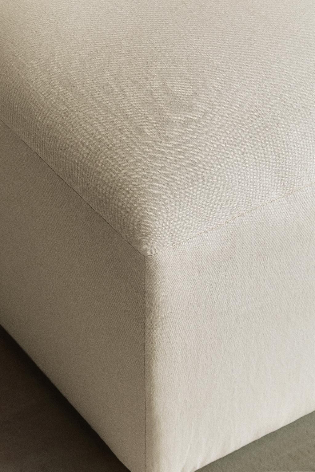 Пуф с съемным чехлом из мятого льна