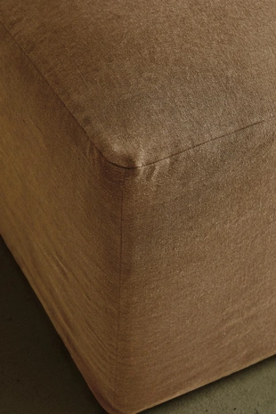 Пуф с съемным чехлом из мягкого льна