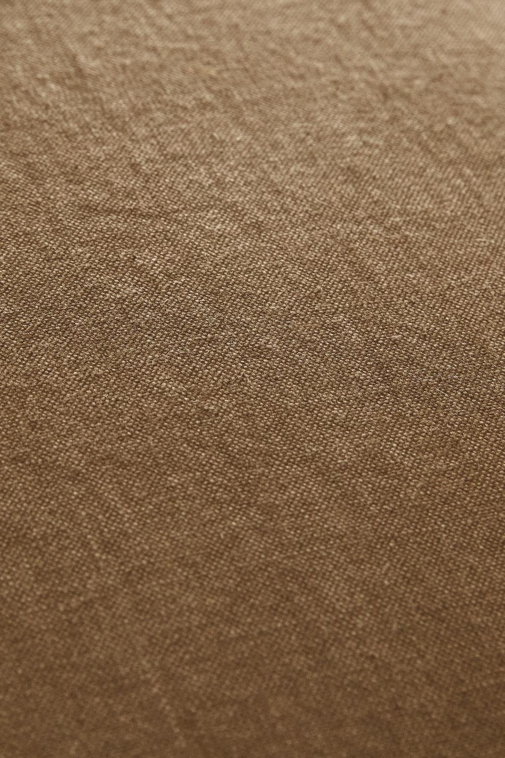 Диван с съемным чехлом из выстиранного льна