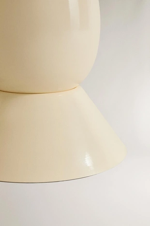 Металлический журнальный столик- Заказать в России