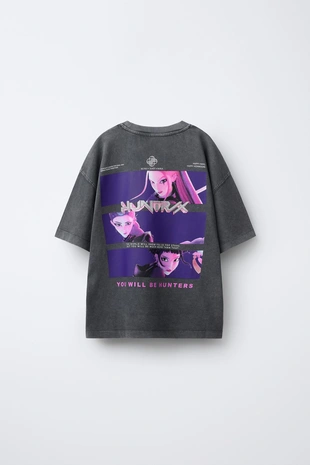 Футболка с эффектом потертости и принтом KPOP DEMON HUNTERS™ NETFLIX ©- Заказать в России