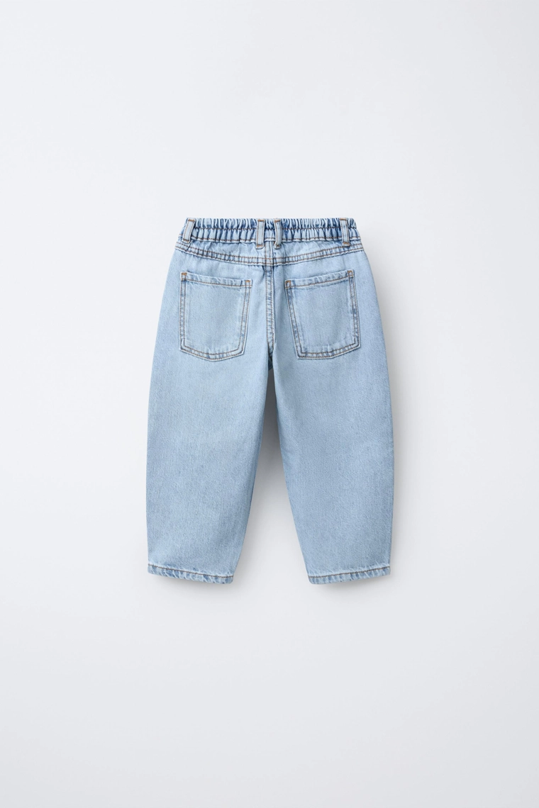 Джинсы свободного кроя с эластичным поясом