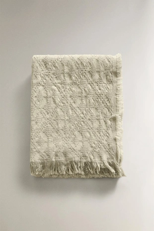 Плед с жаккардовым узором «алмазы»- Заказать в России