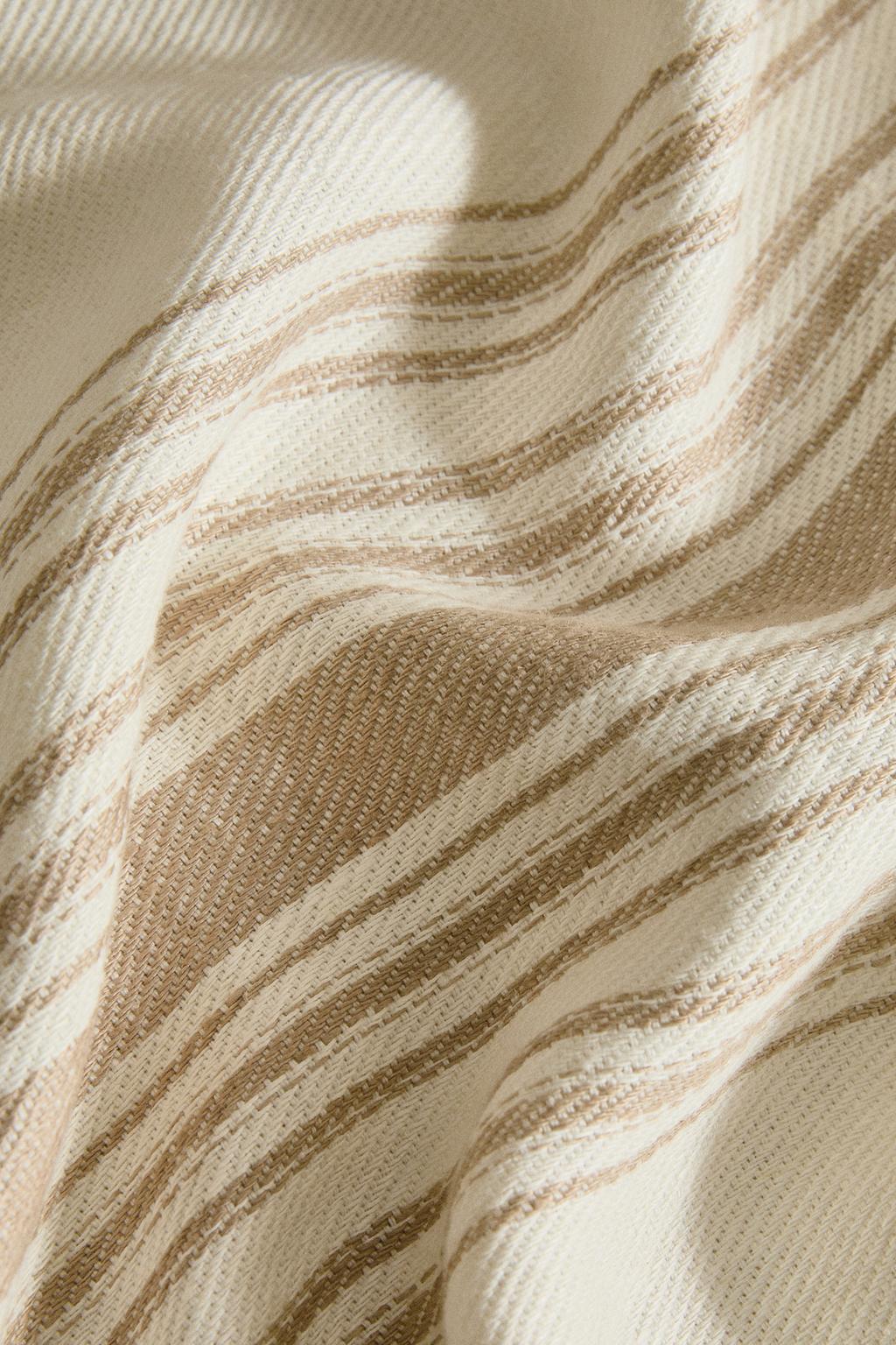 Плед из льна в полоску