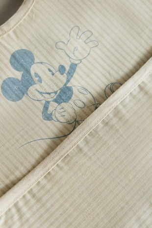 Детский слюнявчик с микки и минни ©DISNEY- Заказать в России