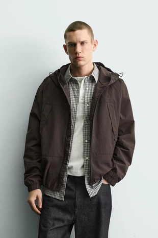 Непромокаемая куртка из высокотехнологичной ткани с поларфлисом- Заказать в России