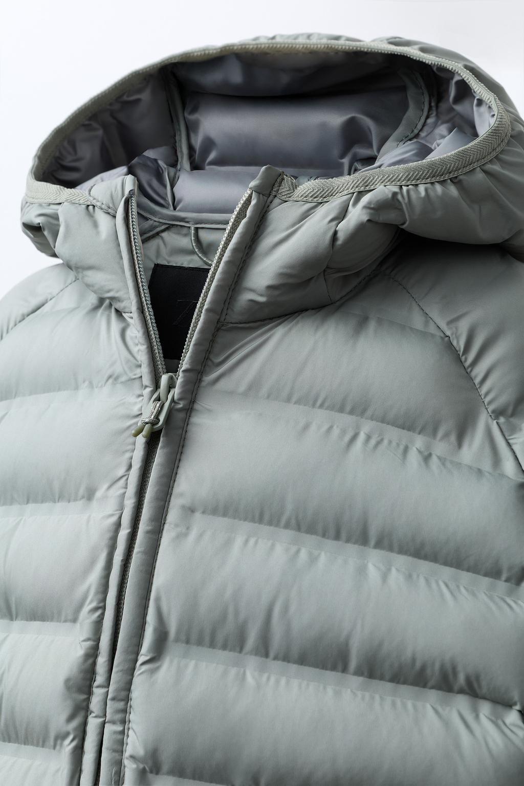 УЛЬТРАЛЕГКАЯ НЕПРОМОКАЕМАЯ КУРТКА