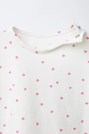 Набор из трех футболок с сердцами и вышитым текстом- Заказать в России