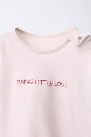 Набор из трех футболок с сердцами и вышитым текстом- Заказать в России