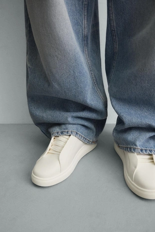 Кроссовки на объемной подошве