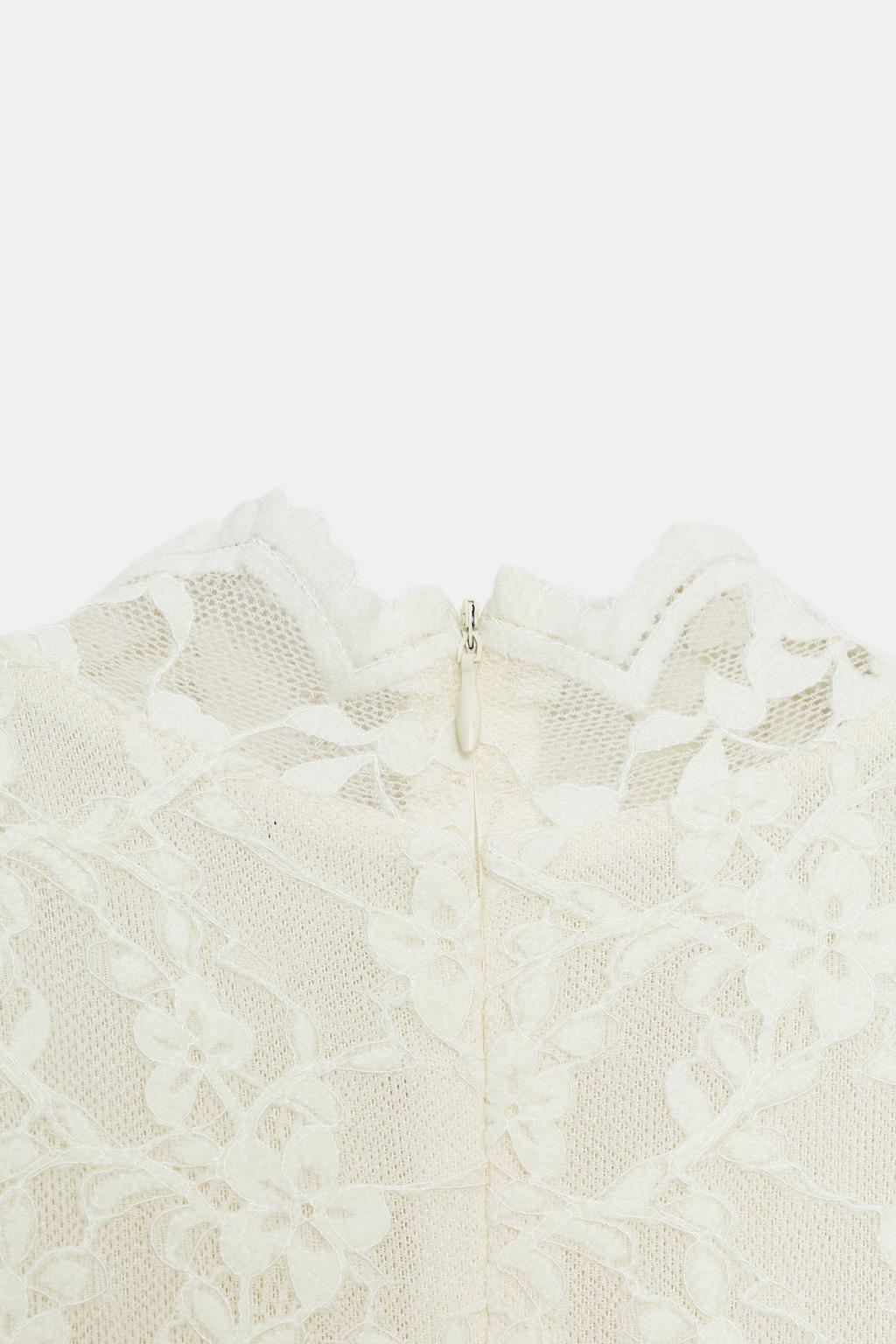 ДЛИННОЕ КРУЖЕВНОЕ ПЛАТЬЕ