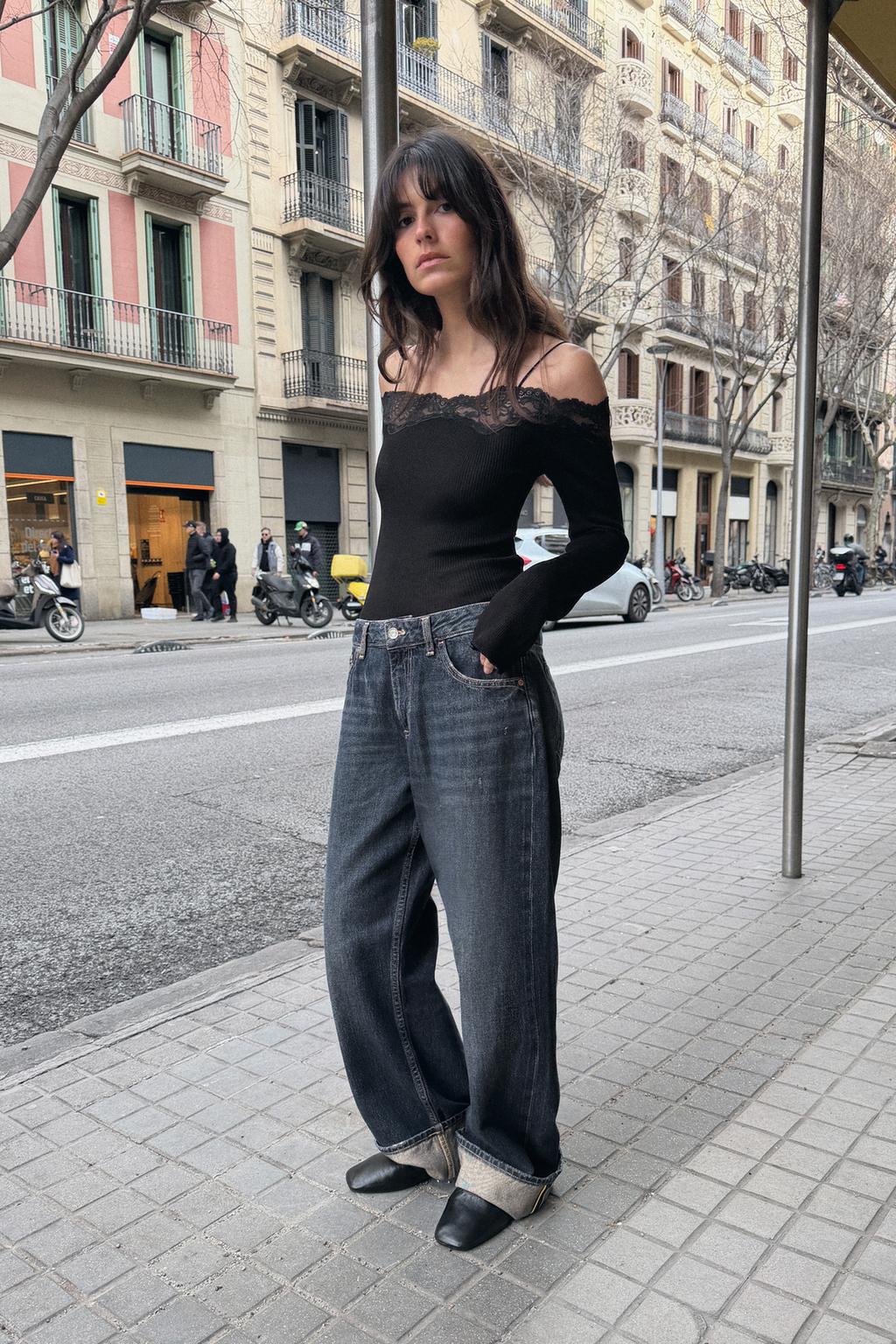 КОМБИНИРОВАННЫЙ ТОП С ОТКРЫТЫМИ ПЛЕЧАМИ