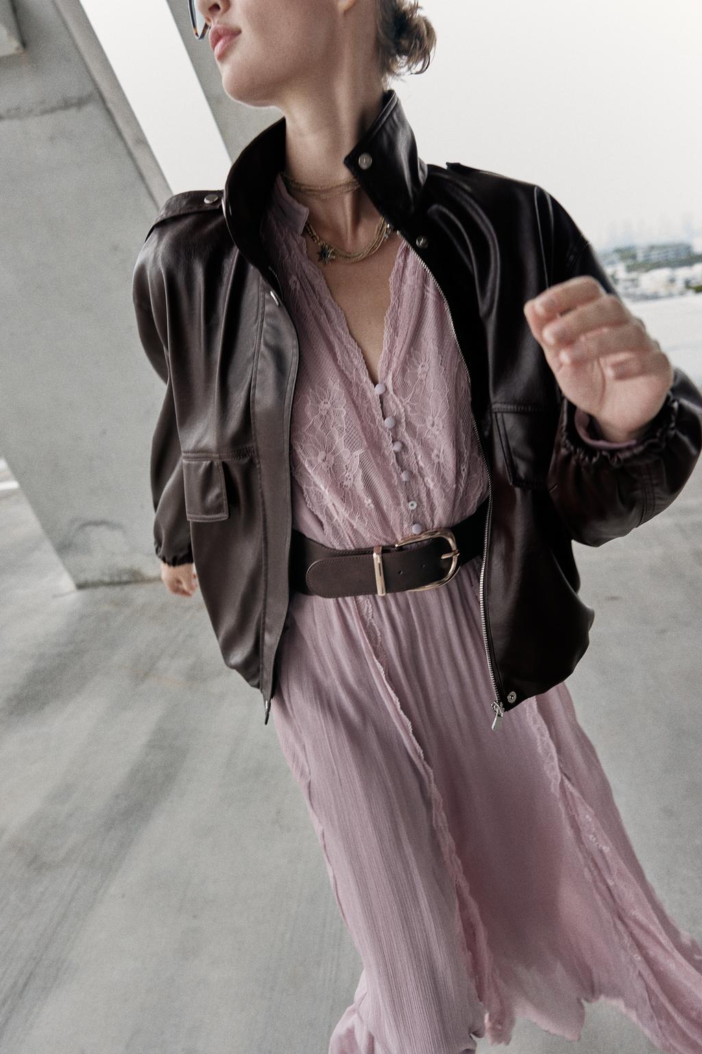 БОМБЕР ИЗ ИСКУССТВЕННОЙ КОЖИ