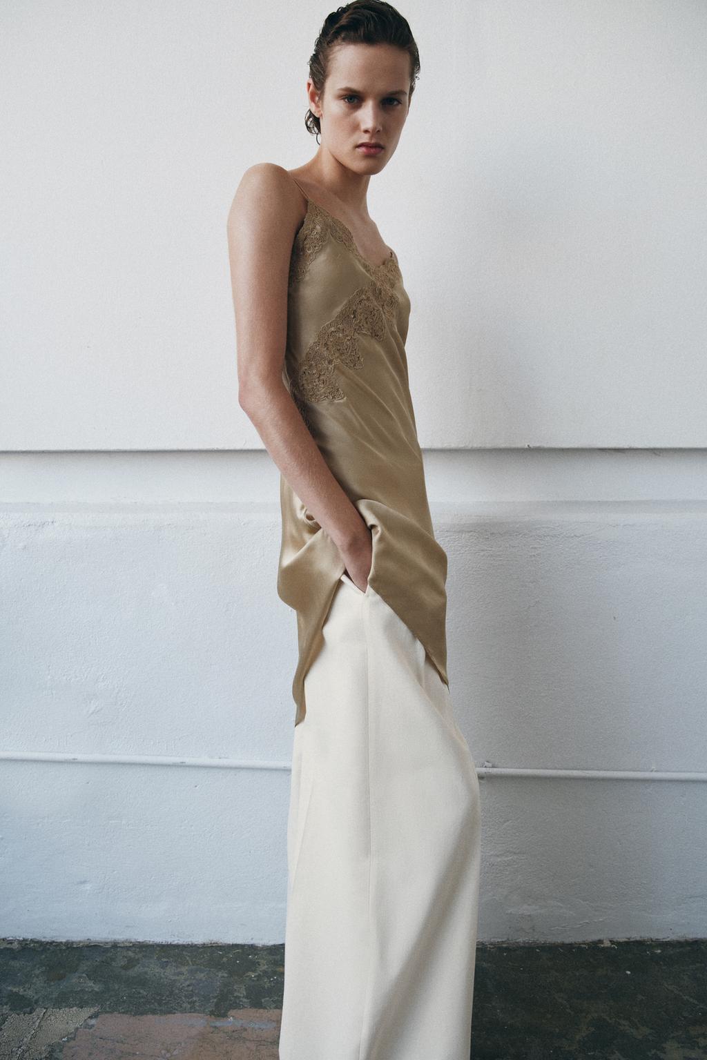 АСИММЕТРИЧНОЕ АТЛАСНОЕ ПЛАТЬЕ ИЗ КОЛЛЕКЦИИ ZW