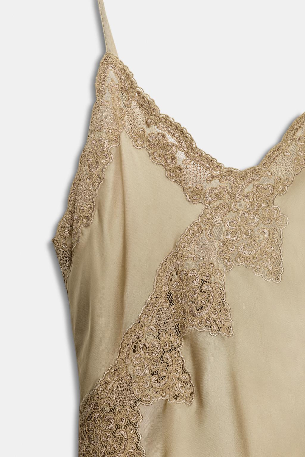 АСИММЕТРИЧНОЕ АТЛАСНОЕ ПЛАТЬЕ ИЗ КОЛЛЕКЦИИ ZW