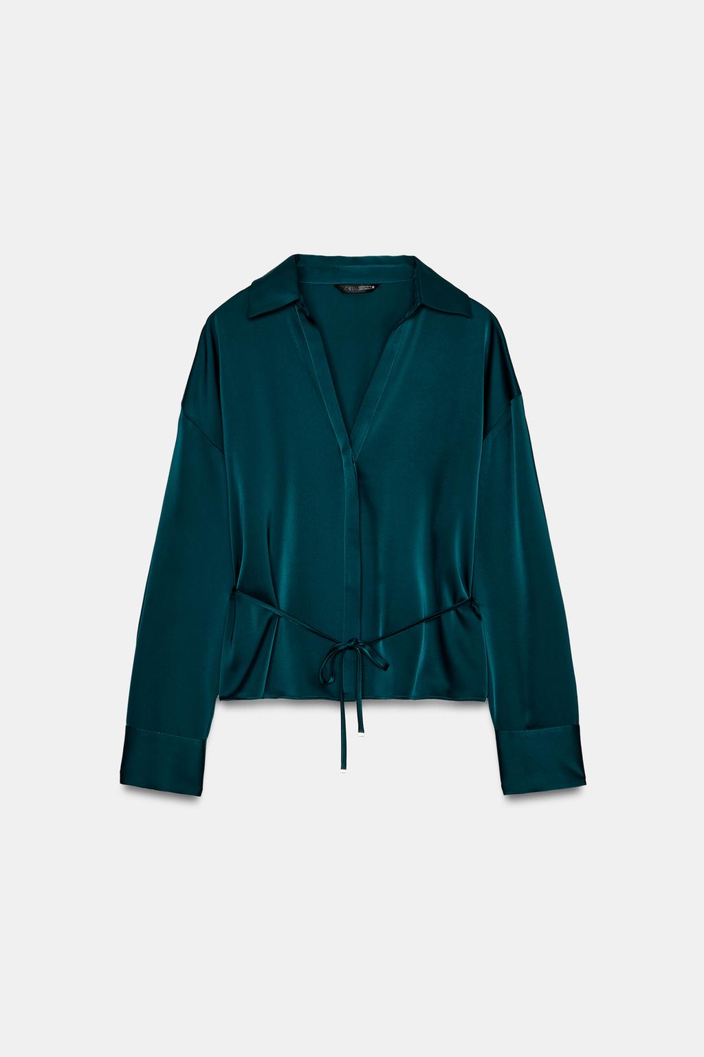 АТЛАСНАЯ БЛУЗКА С ТОНКИМ РЕМНЕМ