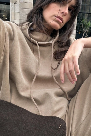 Толстовка из интерлока с эффектом потертости